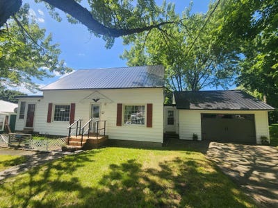 /international/us/34-cedar-street-east-millinocket-me-110101332298/?lang=zh-cn