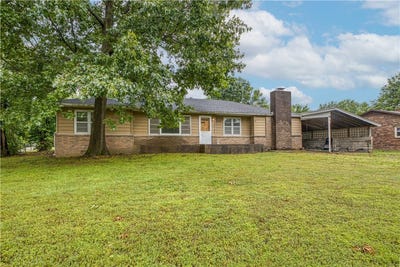 /international/us/102-w-garner-street-goodman-mo-110108334173/