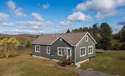 /international/us/16-deer-creek-lane-st-johnsbury-vt-110106953337/