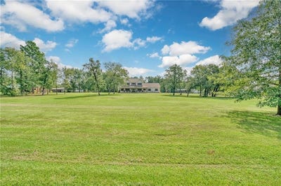 /international/us/26-woodland-hills-dr-huntsville-tx-110119686818/
