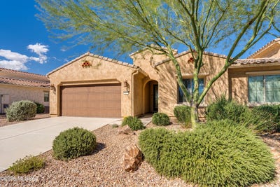 /international/us/1377-e-basalt-drive-green-valley-az-110120029142/