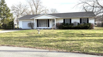 /international/us/1004-meadow-macon-mo-110106753522/