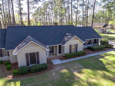 /international/us/180-heritage-circle-blackshear-ga-110106583557/