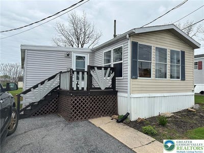 /international/us/12-roth-avenue-longswamp-twp-pa-110107684694/
