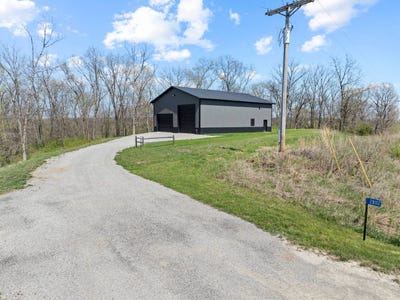 /international/us/28112-450th-street-moravia-ia-110107573442/