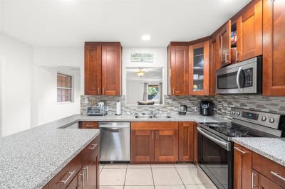 /international/us/6860-sw-18th-ct-north-lauderdale-fl-110097803522/?lang=en