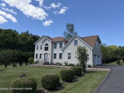 /international/us/3509-high-hill-road-effort-pa-110108629628/