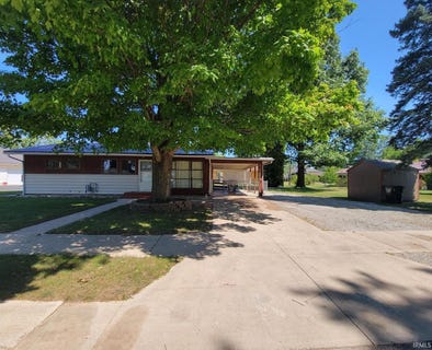 /international/us/1603-sunset-court-rochester-in-110119905563/