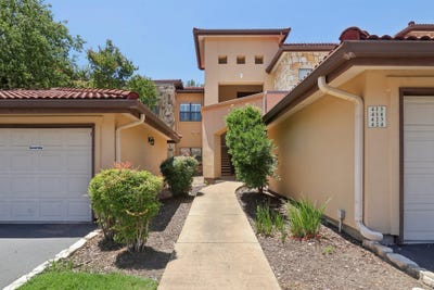 /international/us/300-san-gabriel-village-blvd-georgetown-tx-110100338300/