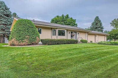 /international/us/1933-crown-point-drive-mendota-heights-mn-110100156527/
