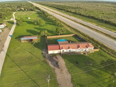 /international/us/126-county-road-613-skidmore-tx-110107352780/