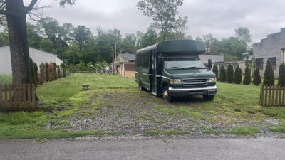 /international/us/558-monroe-ave-ronceverte-wv-110108218187/