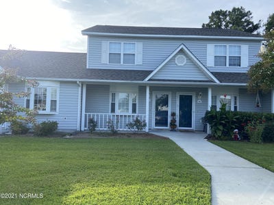 /international/us/803-courtyard-w-newport-nc-110108150288/