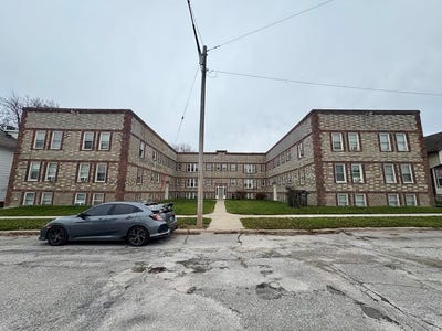 /international/us/131-n-8th-st-fort-dodge-ia-110105635151/