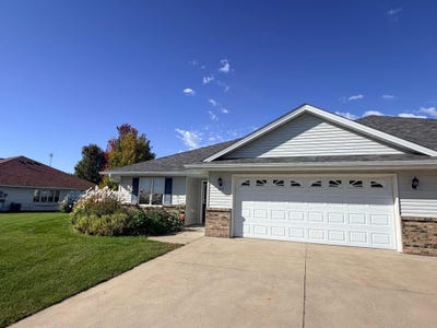 /international/us/413-circle-view-drive-dassel-mn-110120410696/