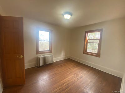 /international/us/72-n-liberty-drive-stony-point-ny-110107984457/