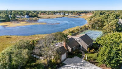 /international/us/205-south-street-south-yarmouth-ma-110120131712/