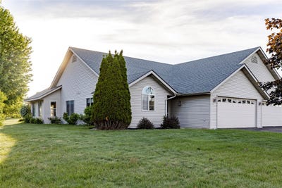 /international/us/4062-145th-street-chippewa-falls-wi-110108852099/