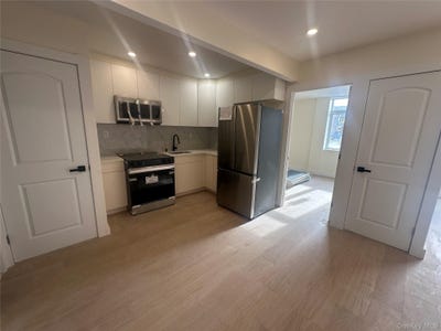 /international/us/8840-54th-avenue-elmhurst-ny-110120014268/