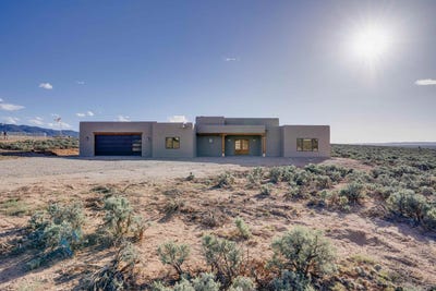 /international/us/296-los-cordovas-ranchos-de-taos-nm-110099487387/