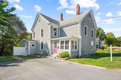 /international/us/73-high-street-yarmouth-me-110110214381/
