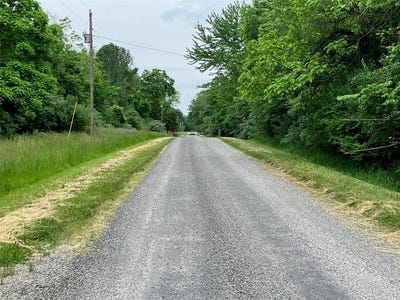 /international/us/0-redwood-street-carlyle-il-110099736820/