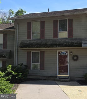 /international/us/543-cloverbrook-drive-ephrata-pa-110109164999/