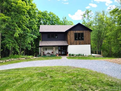 /international/us/17-gretna-hill-road-pleasant-valley-ny-110108531968/