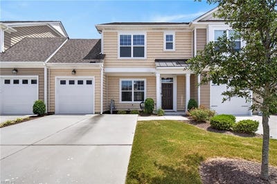 /international/us/1915-dobson-court-chesapeake-va-110108770275/