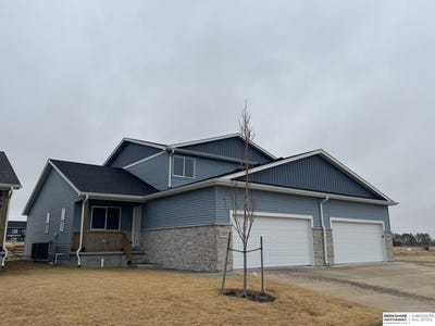 /international/us/3587-little-bluestem-road-fremont-ne-110106118778/