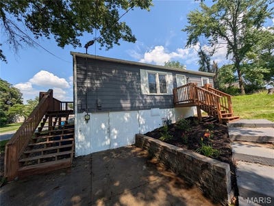 /international/us/415-mill-street-bethalto-il-110098750536/