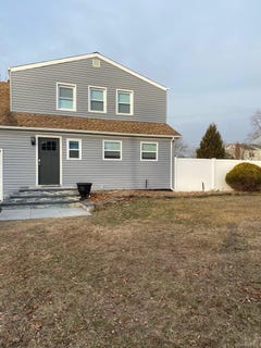/international/us/36-oneida-avenue-south-setauket-ny-110108478443/