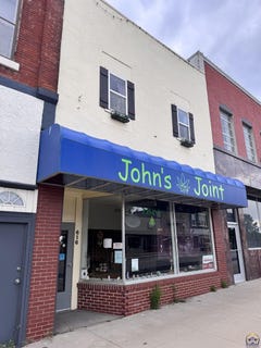 /international/us/616-s-topeka-ave-lyndon-ks-110107987881/
