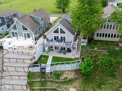 /international/us/5823-e-sheridan-road-monticello-in-110107733157/