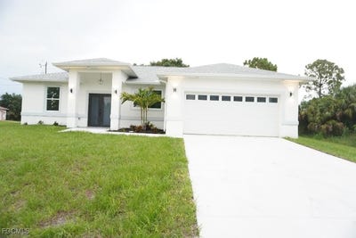 /international/us/16-w-7th-street-lehigh-acres-fl-110099364753/