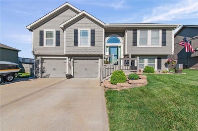 /international/us/19204-corbyn-lane-smithville-mo-110108886293/