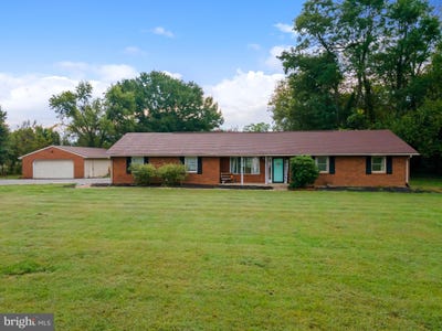 /international/us/1414-kitchens-orchard-falling-waters-wv-110102602693/