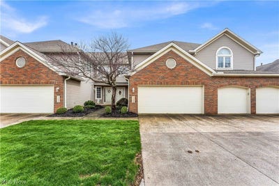 /international/us/120-ambleside-way-amherst-oh-110107017422/