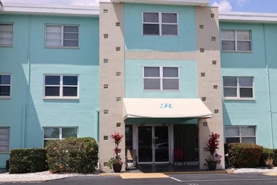 /international/us/11447-park-boulevard-seminole-fl-110099340268/