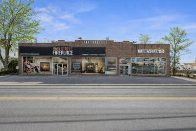 /international/us/318-east-main-street-patchogue-ny-110105052182/