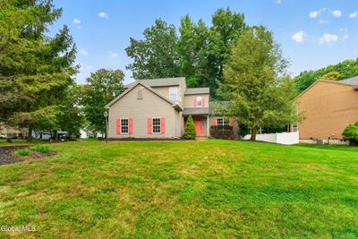 /international/us/30-lexington-commons-boulevard-halfmoon-ny-110120154335/