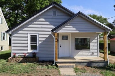 /international/us/606-old-town-st-galax-va-110107999736/
