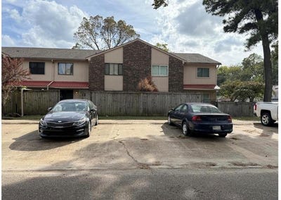 /international/us/303-n-rhodes-street-west-memphis-ar-110106950335/