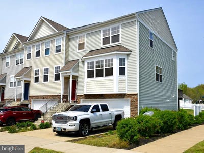 /international/us/390-english-oak-lane-prince-frederick-md-110106278310/