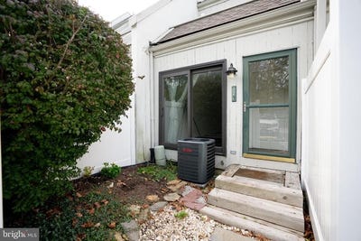 /international/us/573-summit-house-west-chester-pa-110103130184/