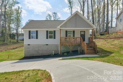 /international/us/240-parkland-drive-forest-city-nc-110106004104/