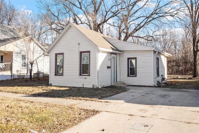 /international/us/616-3rd-street-perry-ia-110107201927/