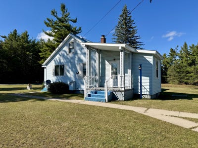 /international/us/597-garfield-avenue-cheboygan-mi-110110332873/