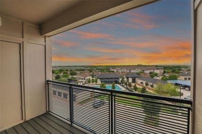 /international/us/651-n-watters-road-allen-tx-110107383279/