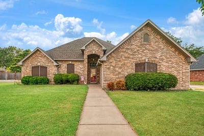 /international/us/1725-meadowview-drive-reno-tx-110119669654/